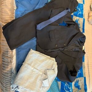 Boys size 7 Navy Suit